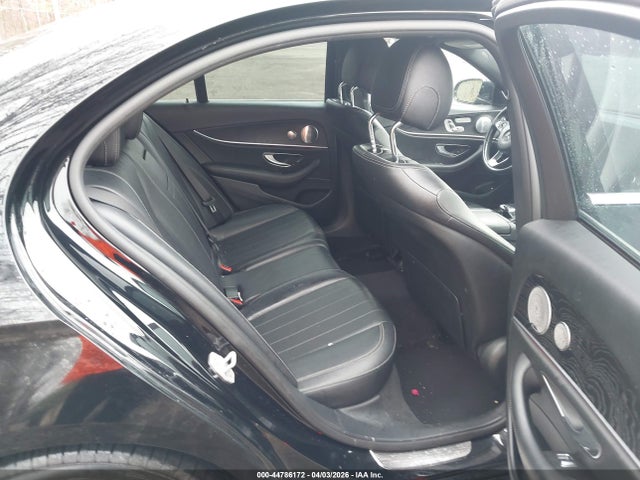 44786172 :رقم المزاد ، WDDZF4KBXHA015399 vin ، 2017 Mercedes-benz E 300 4matic مزاد بيع