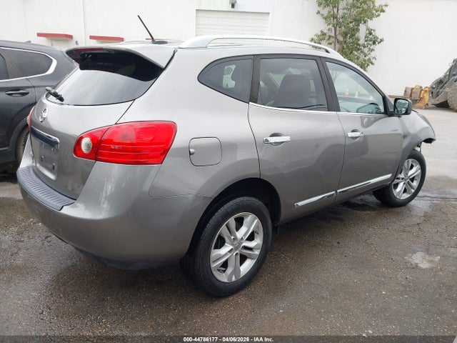 JN8AS5MT5FW671433 Nissan Rogue Select S