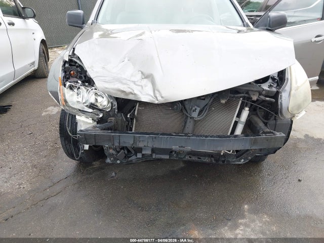 JN8AS5MT5FW671433 Nissan Rogue Select S