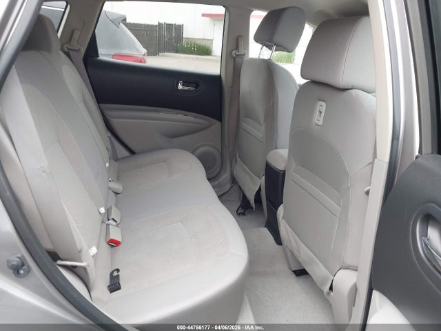 JN8AS5MT5FW671433 Nissan Rogue Select S