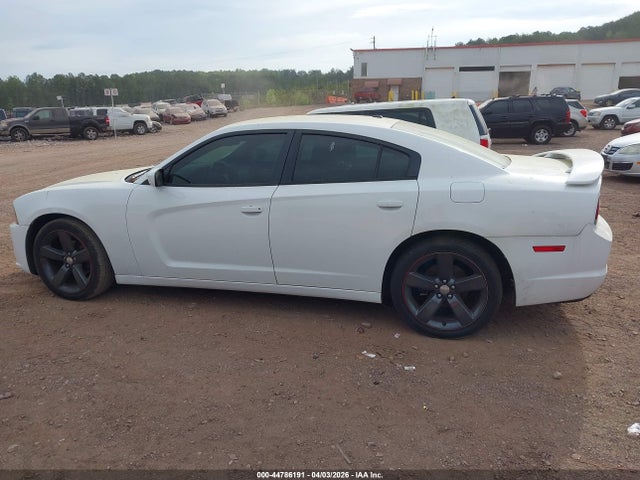 2014 Dodge Charger Sxt Plus მანქანა იყიდება აუქციონზე, vin: 2C3CDXHG4EH203363, აუქციონის ნომერი: 44786191