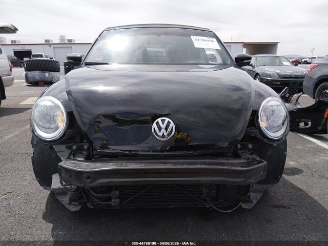 3VW5P7AT5EM806176 Volkswagen Beetle 2.5l