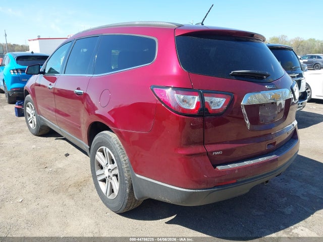 2015 CHEVROLET TRAVERSE 1GNKVHKD3FJ228464 Photo 2
