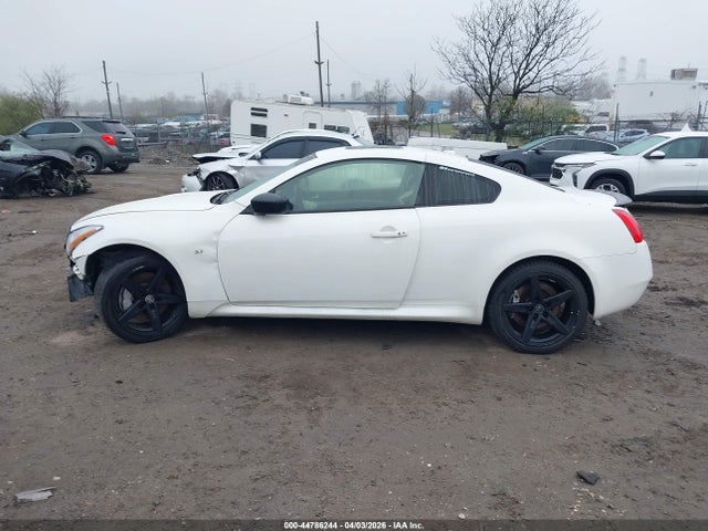44786244 :رقم المزاد ، JN1CV6EL5FM890469 vin ، 2015 Infiniti Q60 مزاد بيع