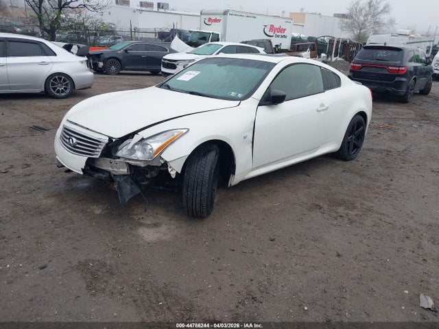 44786244 :رقم المزاد ، JN1CV6EL5FM890469 vin ، 2015 Infiniti Q60 مزاد بيع