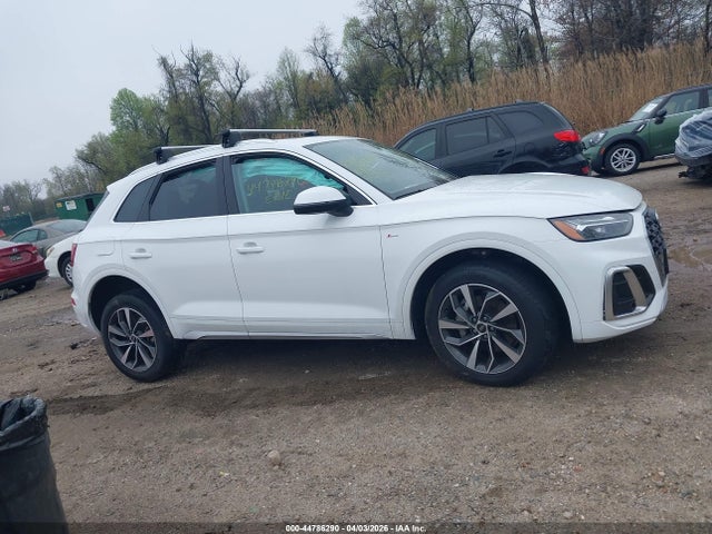 Продажа на аукционе авто 2024 Audi Q5 Premium Plus 45 Tfsi S Line Quattro, vin: WA1EAAFY5R2021430, номер лота: 44786290