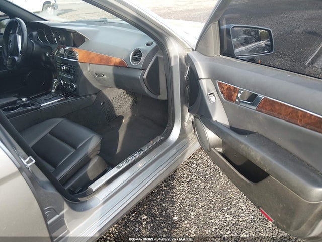 44786369 :رقم المزاد ، WDDGF4HB5EA949531 vin ، 2014 Mercedes-benz C 250 Sport مزاد بيع