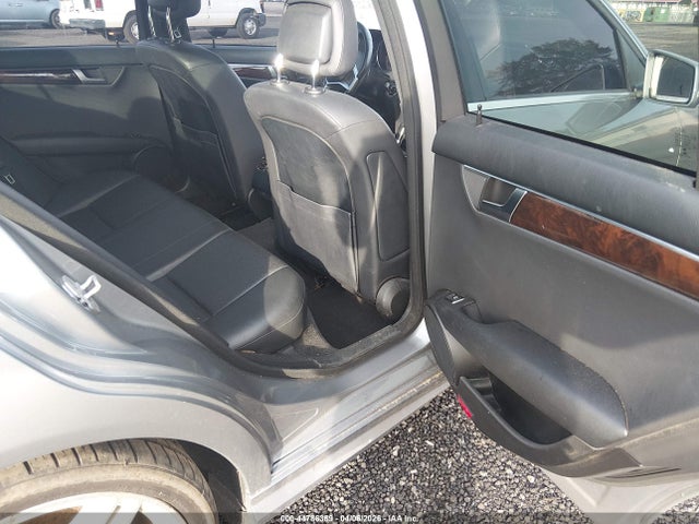 44786369 :رقم المزاد ، WDDGF4HB5EA949531 vin ، 2014 Mercedes-benz C 250 Sport مزاد بيع
