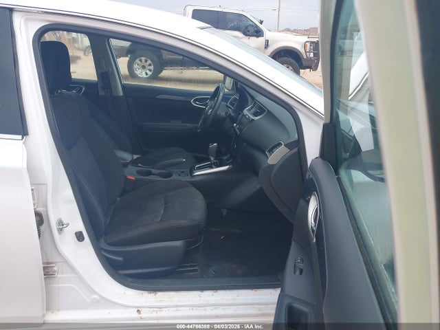 2019 Nissan Sentra Sr მანქანა იყიდება აუქციონზე, vin: 3N1AB7AP6KY203716, აუქციონის ნომერი: 44786388