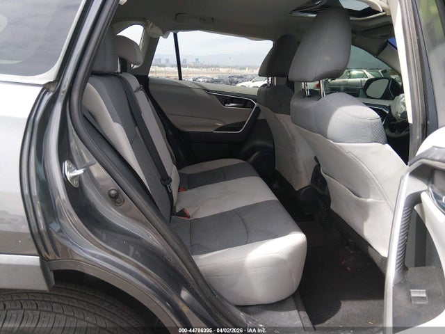 Toyota Rav4 Xle 2019 2T3W1RFV3KW030400 Image 8