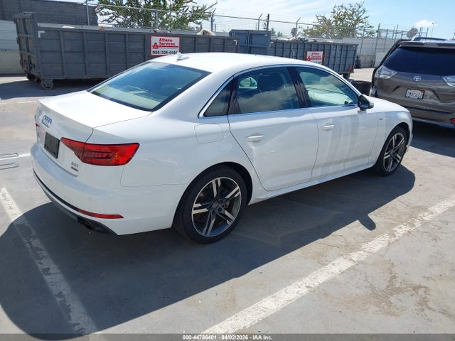 2017 AUDI A4 WAUENAF47HN001066 Photo 3