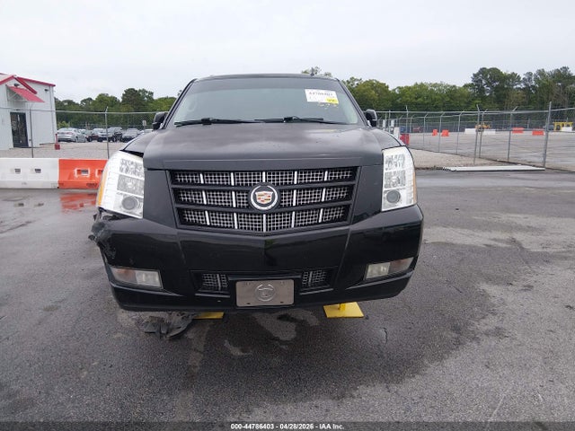 44786403 :رقم المزاد ، 1GYS4JEF0DR279901 vin ، 2013 Cadillac Escalade Esv Premium مزاد بيع