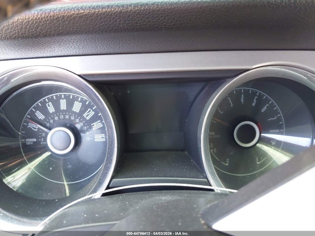 1ZVBP8EM3E5224837 Ford Mustang V6 Premium
