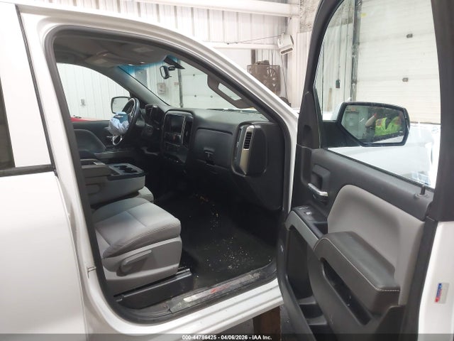Продаж на аукціоні авто 2018 Chevrolet Silverado 1500 2lt, vin: 1GCVKRECXJZ145003, номер лоту: 44786425