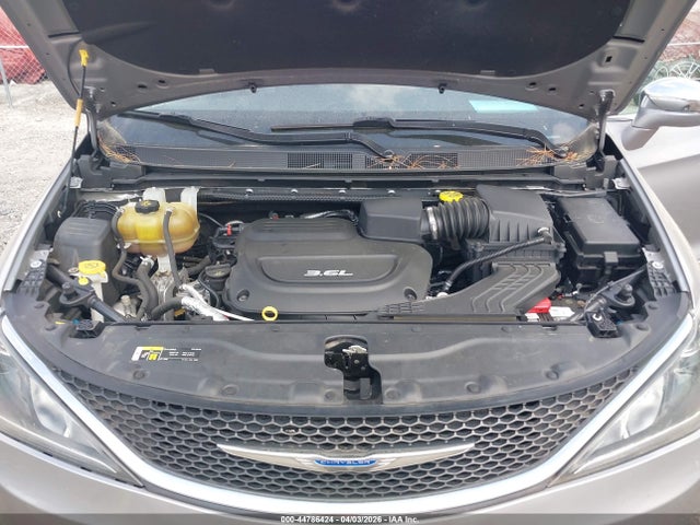 2018 CHRYSLER PACIFICA 2C4RC1GG7JR269126 Photo 9
