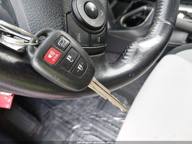 Aukcja sprzedaży 2016 Toyota Rav4 Xle, vin: JTMWFREV8GJ072621, numer aukcji: 44786429