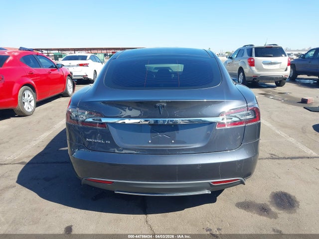 Tesla Model S 60/70/85 2015 5YJSA1E18FF118613 Image 15