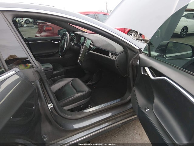 Tesla Model S 60/70/85 2015 5YJSA1E18FF118613 Image 5