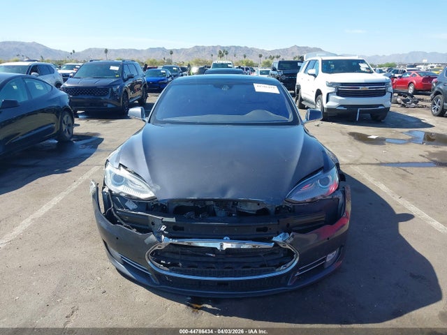 Tesla Model S 60/70/85 2015 5YJSA1E18FF118613 Image 6