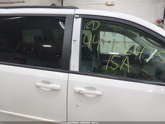 2015 Dodge Grand Caravan Se მანქანა იყიდება აუქციონზე, vin: 2C4RDGBG8FR622620, აუქციონის ნომერი: 44786435