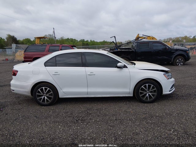 Продажа на аукционе авто 2017 Volkswagen Jetta 1.4t Se, vin: 3VWDB7AJ6HM374243, номер лота: 44786455