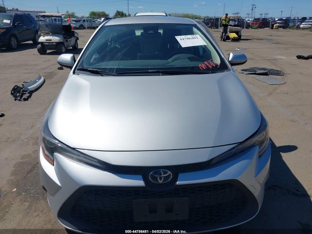 Toyota Corolla Hybrid Le 2021 JTDEAMDE4MJ001653 Image 12
