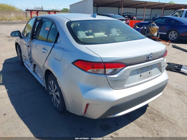 Toyota Corolla Hybrid Le 2021 JTDEAMDE4MJ001653 Image 3
