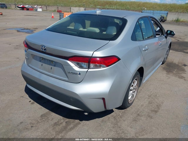 Toyota Corolla Hybrid Le 2021 JTDEAMDE4MJ001653 Image 4