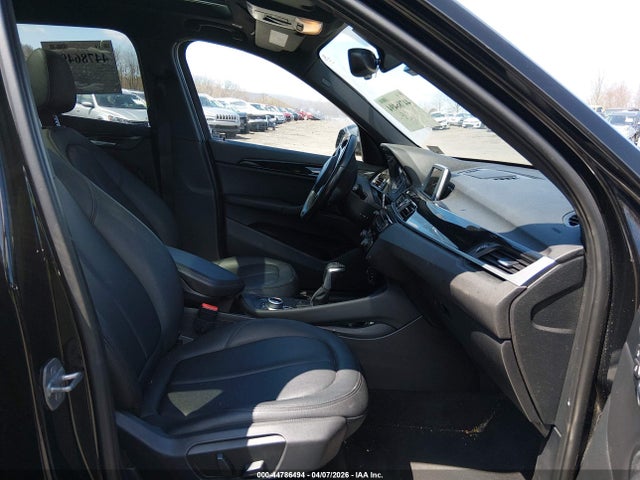 44786494 :رقم المزاد ، WBXHT3C30H5F73664 vin ، 2017 Bmw X1 Xdrive28i مزاد بيع
