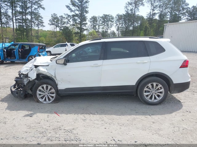 Auction sale of the 2018 Volkswagen Tiguan 2.0t S, vin: 3VV1B7AX1JM079830, lot number: 44786497