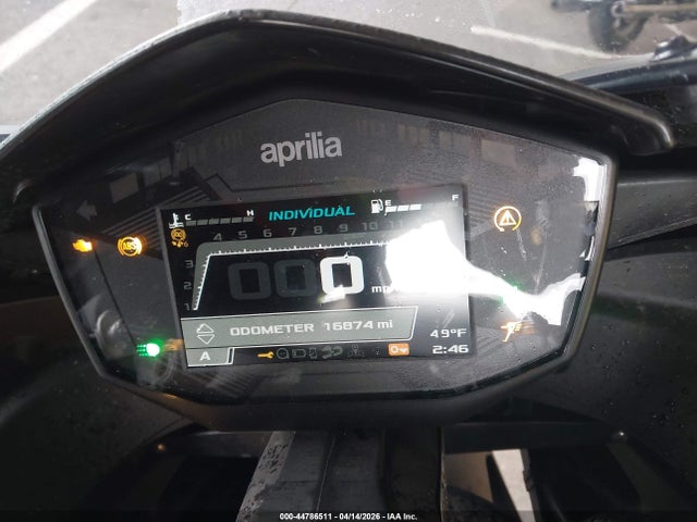 ZD4KSUG09RS003470 Aprilia Rs 660