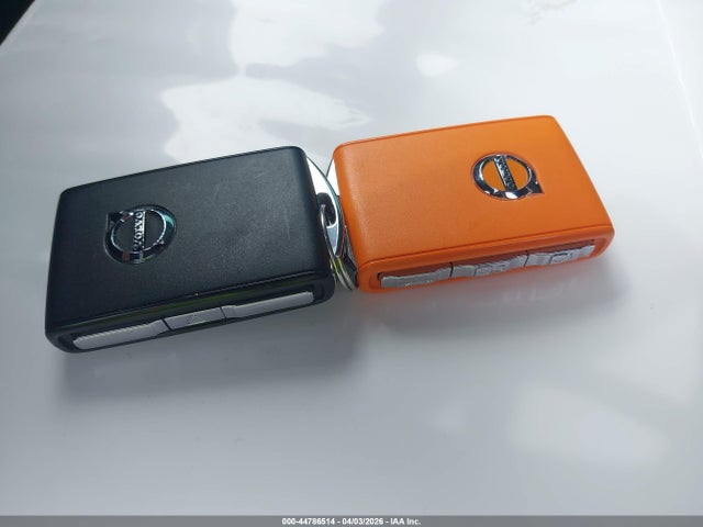 2023 VOLVO S60 RECHARGE PLUG-IN HYBRID 7JRH60FT4PG235121 Photo 10