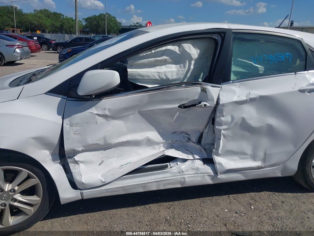 Aukcja sprzedaży 2014 Hyundai Elantra Gt, vin: KMHD35LH8EU205178, numer aukcji: 44786517
