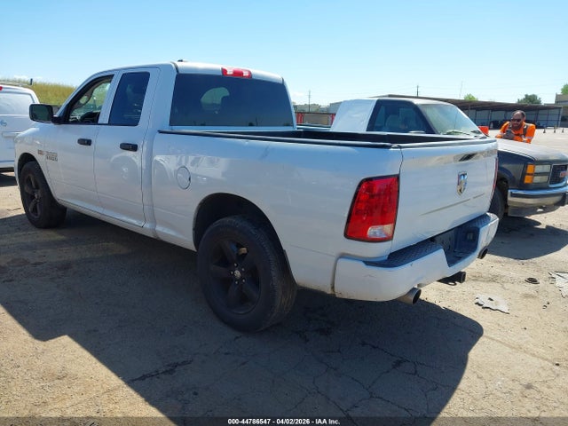 2014 RAM 1500 1C6RR6FT2ES122136 Photo 2