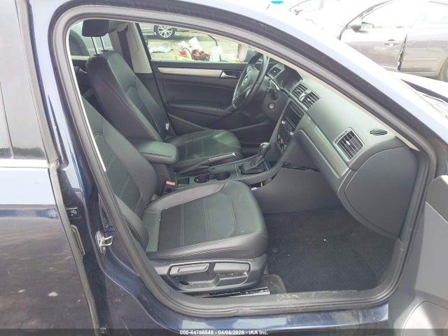 2014 Volkswagen Passat 1.8t Wolfsburg Edition მანქანა იყიდება აუქციონზე, vin: 1VWAT7A37EC100595, აუქციონის ნომერი: 44786548