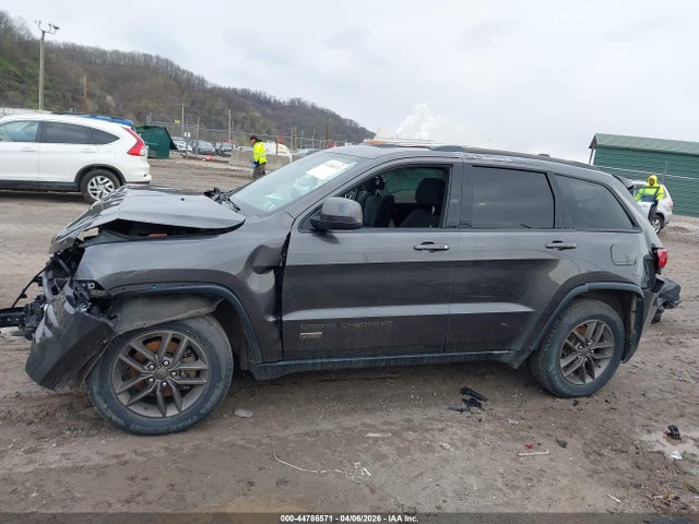 2016 Jeep Grand Cherokee 75th Anniversary მანქანა იყიდება აუქციონზე, vin: 1C4RJFAG8GC355395, აუქციონის ნომერი: 44786571