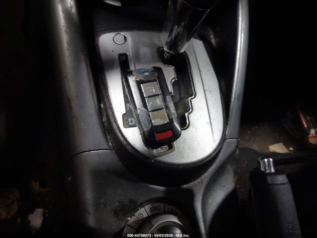 2010 MITSUBISHI OUTLANDER JA4AT3AW1AZ001794 Photo 10