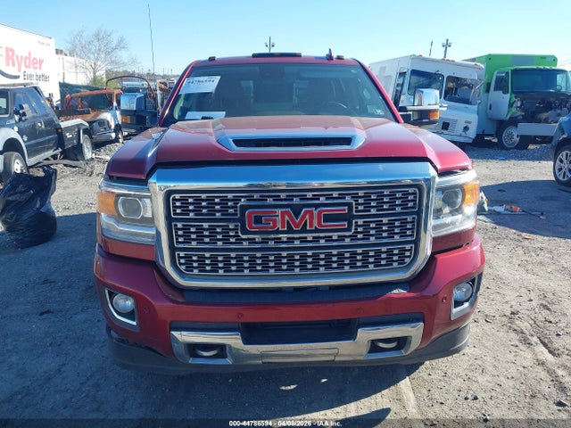Продаж на аукціоні авто 2018 Gmc Sierra 2500hd Denali, vin: 1GT12UEY1JF202459, номер лоту: 44786594