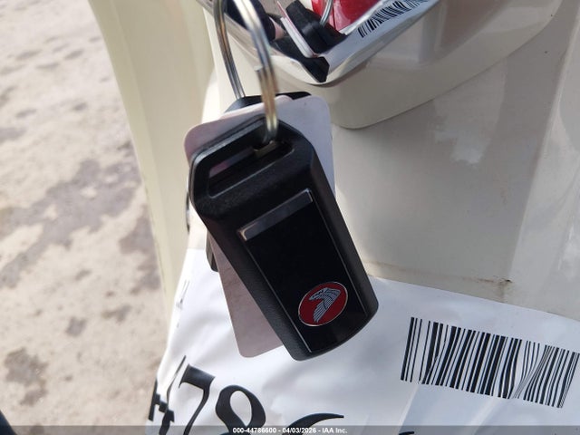 MLHJA4857M5200999 Honda C125 A