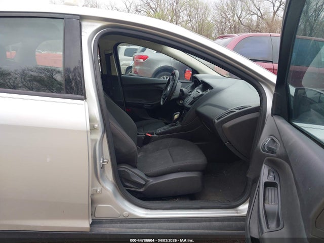 2016 FORD FOCUS 1FADP3E22GL336899 Photo 4
