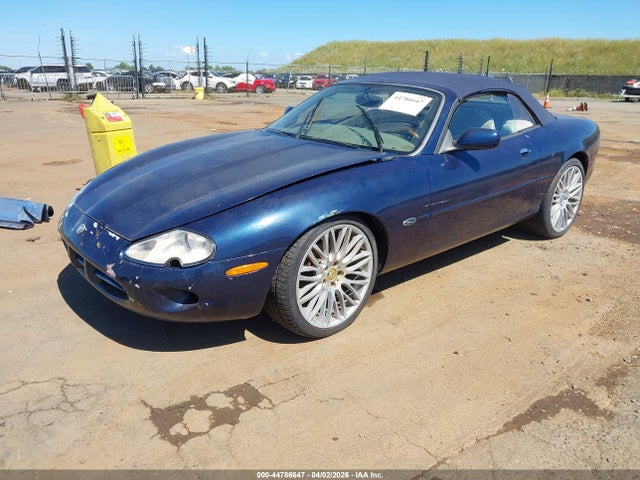 1999 Jaguar Xk8 მანქანა იყიდება აუქციონზე, vin: SAJGX2043XC034615, აუქციონის ნომერი: 44786647