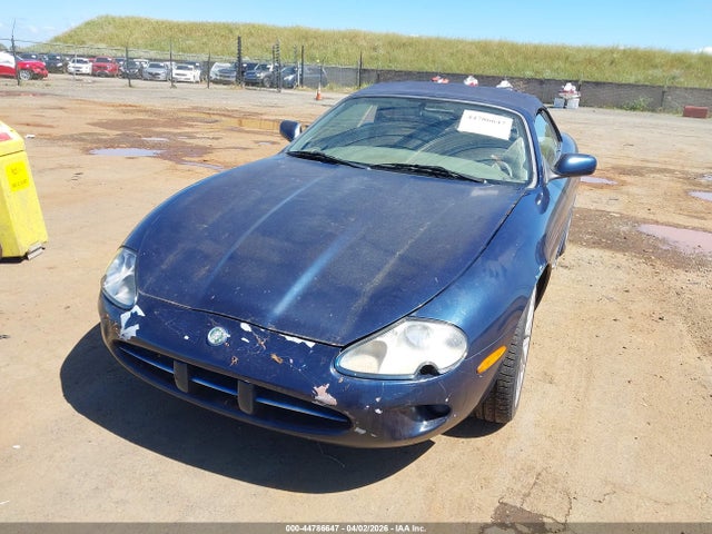 1999 Jaguar Xk8 მანქანა იყიდება აუქციონზე, vin: SAJGX2043XC034615, აუქციონის ნომერი: 44786647