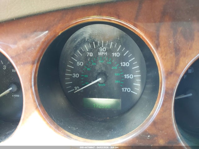 1999 Jaguar Xk8 მანქანა იყიდება აუქციონზე, vin: SAJGX2043XC034615, აუქციონის ნომერი: 44786647
