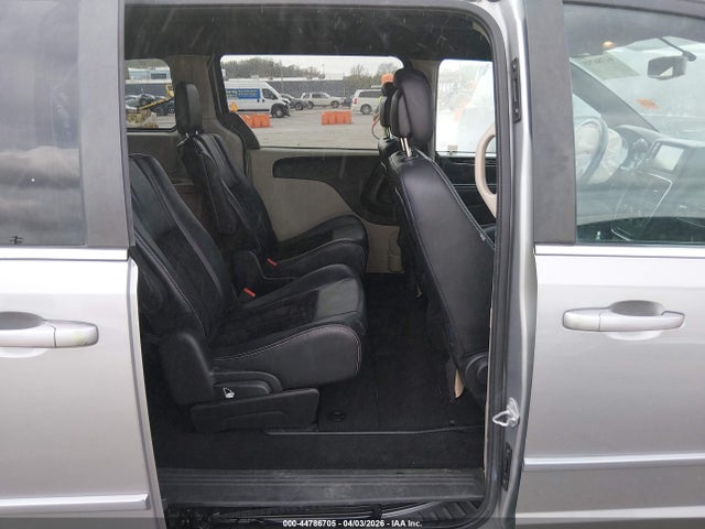 44786705 :رقم المزاد ، 2C4RDGCGXHR677409 vin ، 2017 Dodge Grand Caravan Sxt مزاد بيع