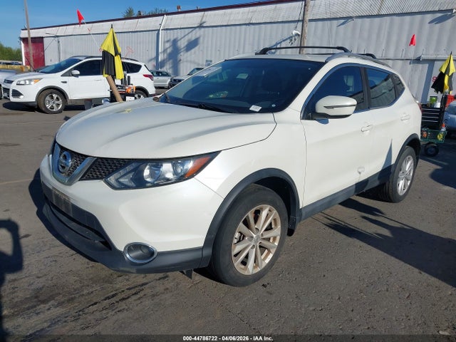 JN1BJ1CR4HW105318 Nissan Rogue Sport Sv