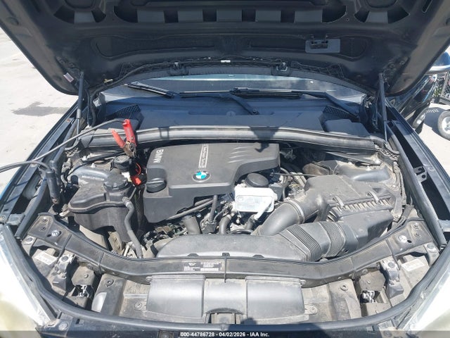 2014 BMW X1 WBAVM1C52EVW55016 Photo 9
