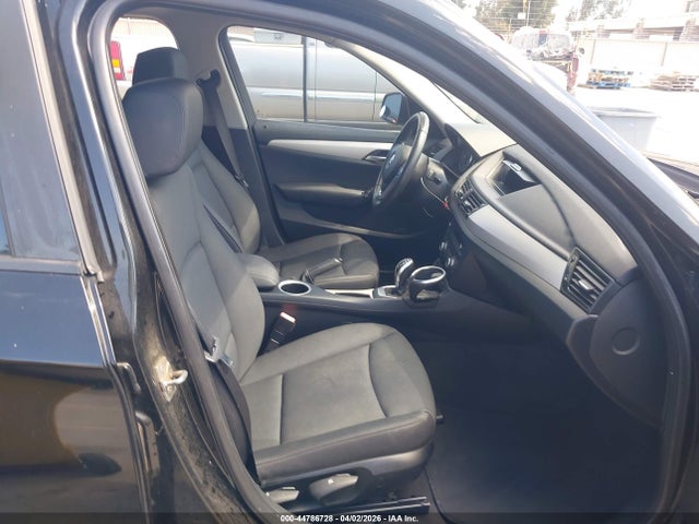2014 BMW X1 WBAVM1C52EVW55016 Photo 4