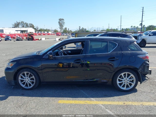 2013 Lexus Ct 200h მანქანა იყიდება აუქციონზე, vin: JTHKD5BH5D2172496, აუქციონის ნომერი: 44786747