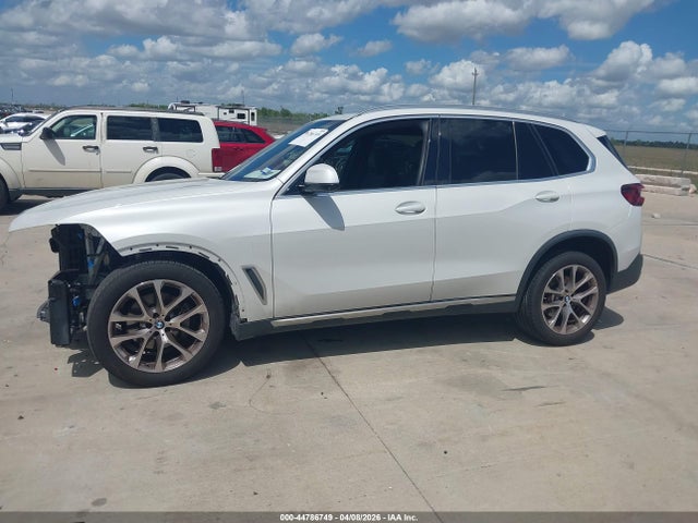 44786749 :رقم المزاد ، 5UXCR4C02N9K24314 vin ، 2022 Bmw X5 Sdrive40i مزاد بيع