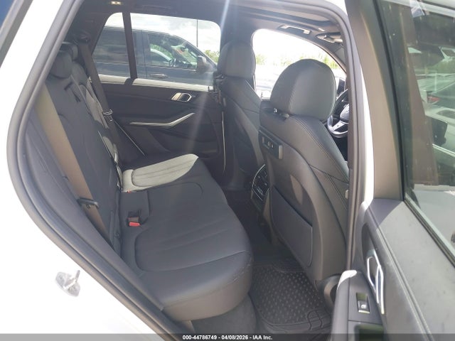 44786749 :رقم المزاد ، 5UXCR4C02N9K24314 vin ، 2022 Bmw X5 Sdrive40i مزاد بيع